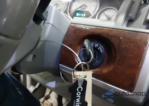 2010 Chrysler Town & Country Touring from USA, damaged, VIN 2A4RR5DX5AR128379